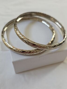 Vintage Silver-Tone Twisted Pattern Bangle Bracelets - Set of 2